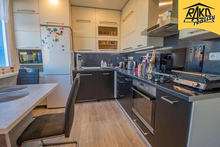 Prodej bytu 3+1, Trutnov, Za Komínem, 73 m2