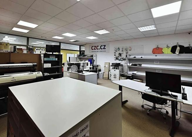 Pronájem obchodního prostoru, Strakonice, Bezděkovská, 58 m2