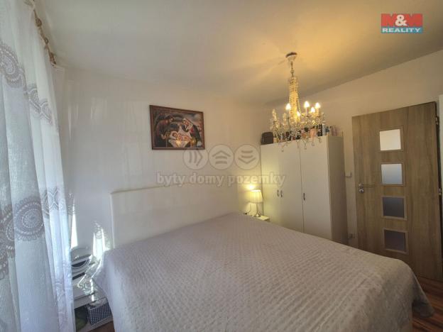 Prodej bytu 3+1, Králův Dvůr, Nad Stadionem, 72 m2