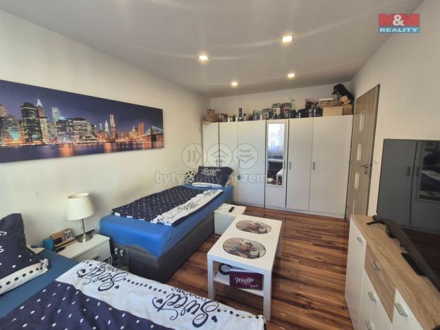 Prodej bytu 3+1, Králův Dvůr, Nad Stadionem, 72 m2