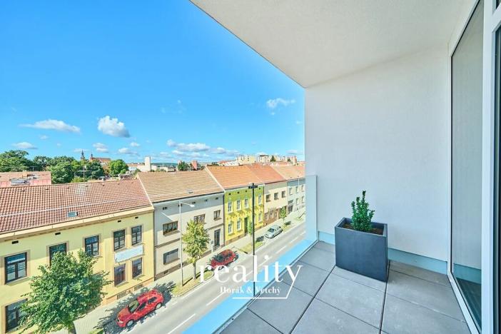 Pronájem bytu 1+kk, Znojmo, Jarošova, 30 m2