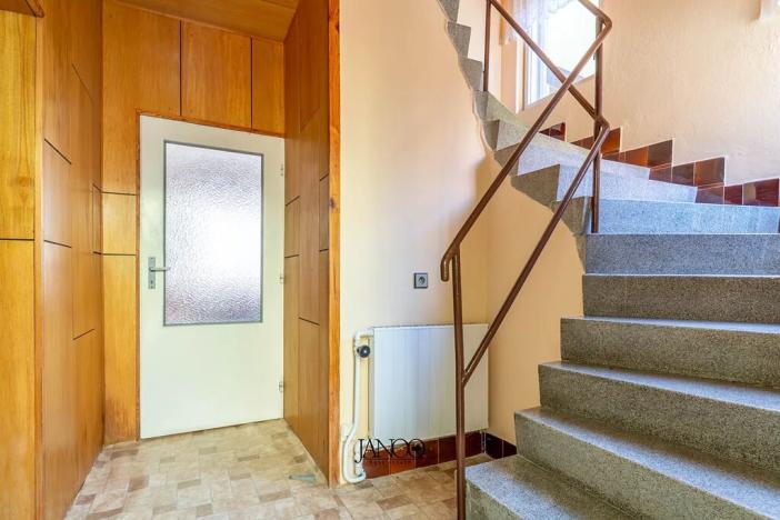 Prodej rodinného domu, Hovorany, 180 m2