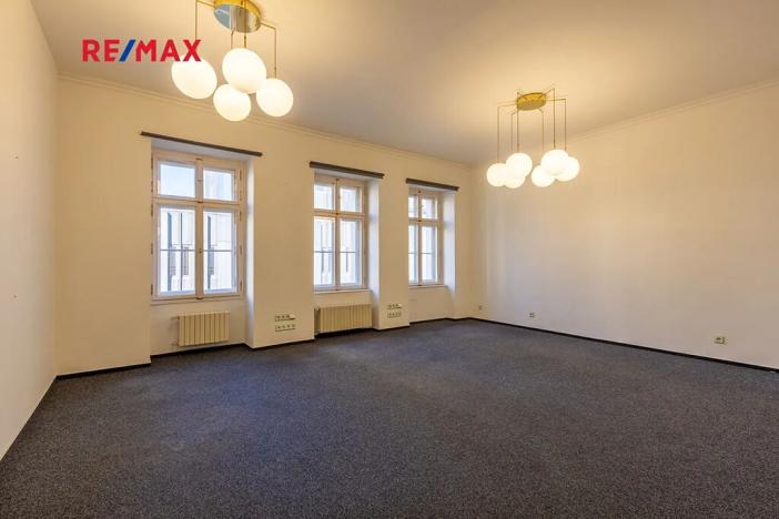 Prodej činžovního domu, Praha - Nové Město, Na bojišti, 728 m2