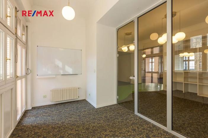 Prodej činžovního domu, Praha - Nové Město, Na bojišti, 728 m2