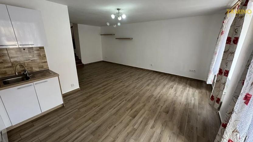 Pronájem bytu 2+kk, Moravské Budějovice, nám. Míru, 55 m2