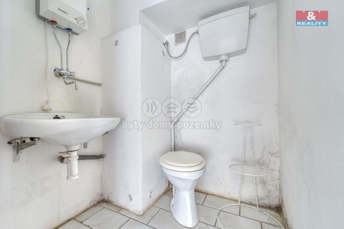 Pronájem obchodního prostoru, Kralovice, nám. Osvobození, 80 m2