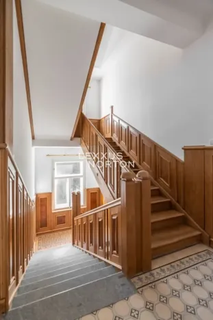 Pronájem vily, Praha - Vokovice, Ke dvoru, 827 m2