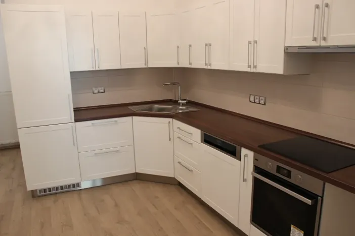 Pronájem bytu 2+1, Praha - Žižkov, Husitská, 46 m2
