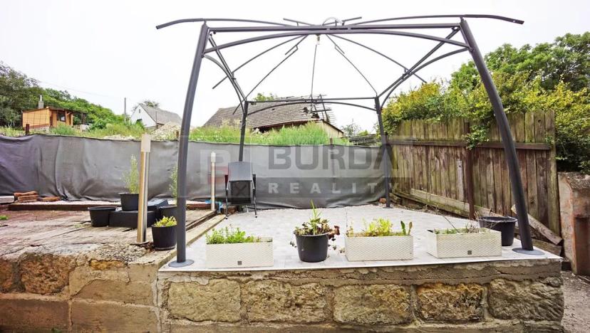 Prodej rodinného domu, Střemy, 240 m2