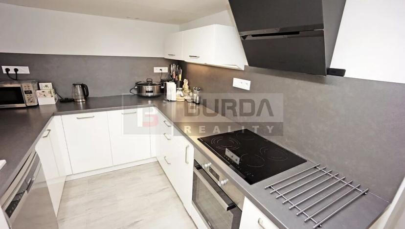 Prodej rodinného domu, Střemy, 240 m2