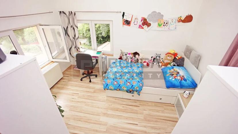 Prodej rodinného domu, Střemy, 240 m2