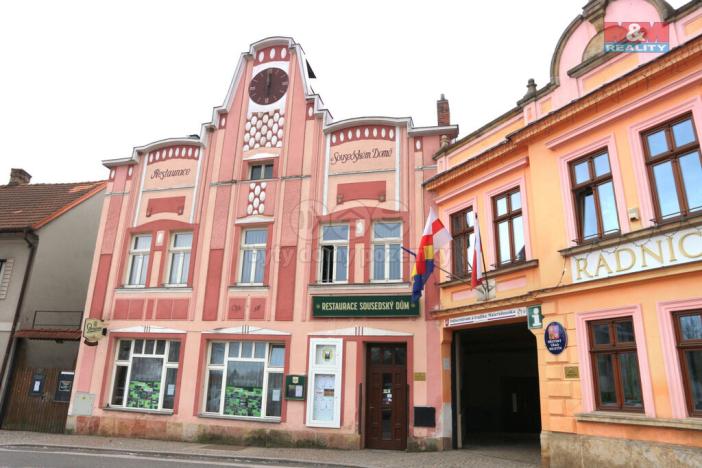 Pronájem restaurace, Miletín, náměstí K. J. Erbena, 300 m2