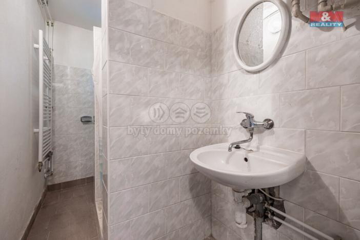 Prodej rodinného domu, Velim - Vítězov, 450 m2