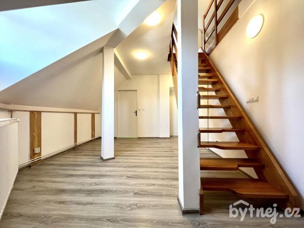 Pronájem bytu 2+1, Olomouc - Hodolany, Rejskova, 66 m2