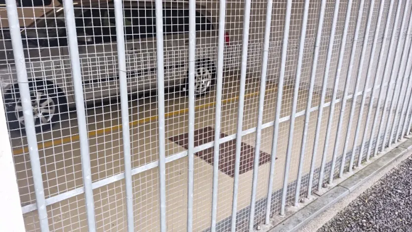 Pronájem garážového stání, Liberec, Hedvábná, 16 m2