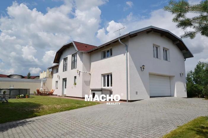 Prodej rodinného domu, Kostelec u Křížků, 353 m2