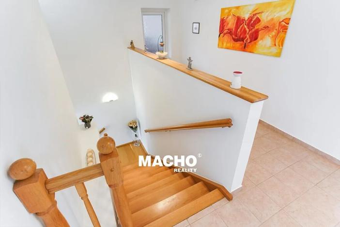 Prodej rodinného domu, Kostelec u Křížků, 353 m2