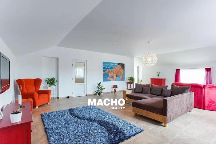 Prodej rodinného domu, Kostelec u Křížků, 353 m2