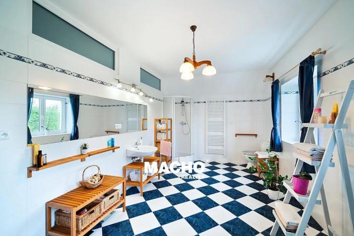 Prodej rodinného domu, Kostelec u Křížků, 353 m2