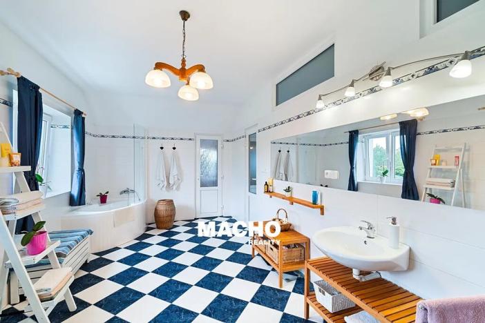 Prodej rodinného domu, Kostelec u Křížků, 353 m2