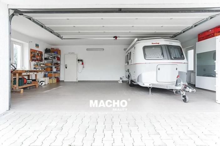 Prodej rodinného domu, Kostelec u Křížků, 353 m2