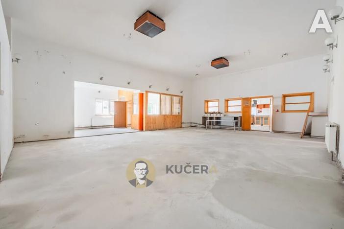 Prodej výrobních prostor, Velká Chmelištná, 550 m2