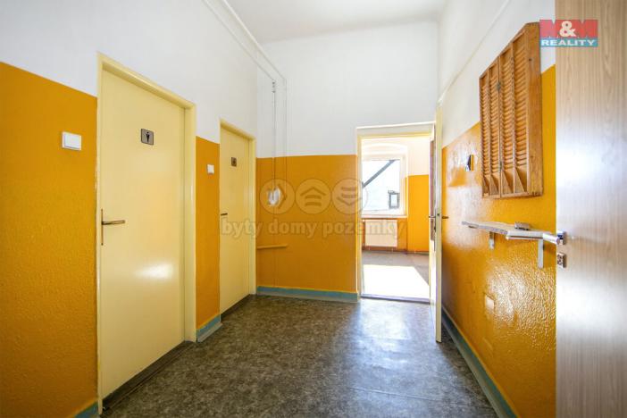 Pronájem výrobních prostor, Přeštice, Veleslavínova, 918 m2