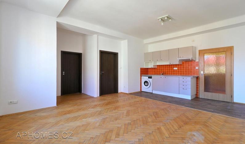 Pronájem bytu 3+kk, Praha - Karlín, Thámova, 60 m2