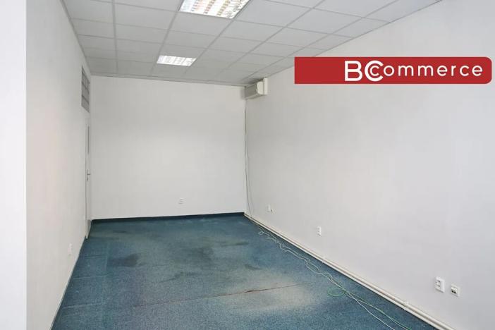 Pronájem komerčního pozemku, Modřice, 1500 m2