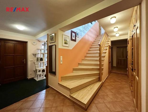 Prodej rodinného domu, Bystřec, 400 m2