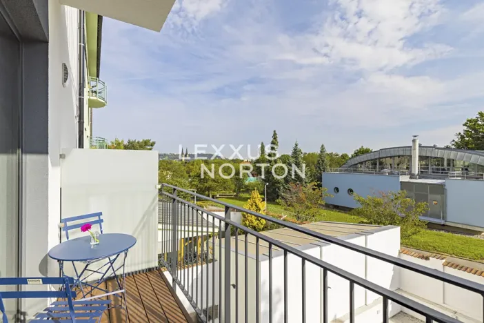 Pronájem bytu 1+kk, Praha - Nusle, Na Topolce, 27 m2