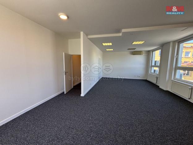 Pronájem kanceláře, Ostrava - Přívoz, Trocnovská, 240 m2