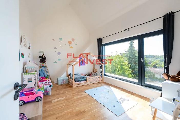 Prodej rodinného domu, Panenské Břežany, Hlavní, 260 m2