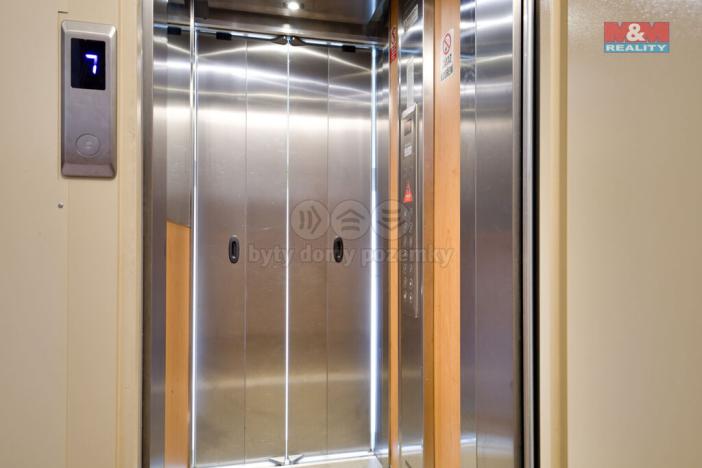 Prodej bytu 2+1, Chomutov, Skalková, 51 m2