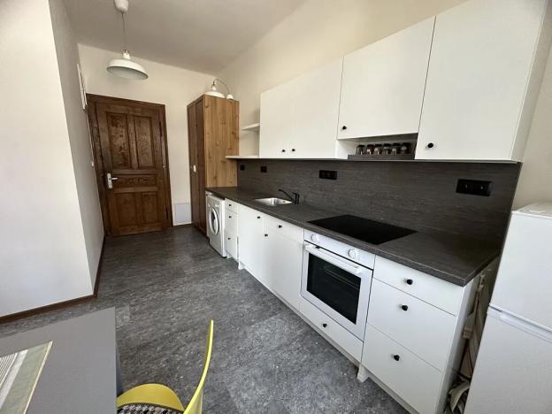 Pronájem bytu 2+kk, Liberec, Husitská, 40 m2