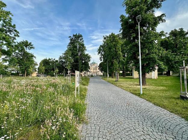 Prodej pozemku pro bydlení, Praha - Vinoř, Semtínská, 380 m2