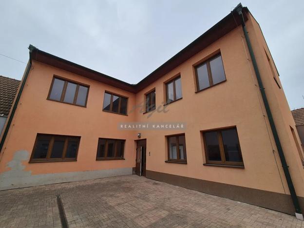 Pronájem kanceláře, Šlapanice, 293 m2