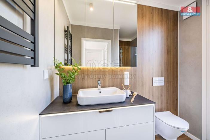 Prodej domu na klíč, Pardubice - Pardubice-Staré Město, Pernštýnské náměstí, 57 m2