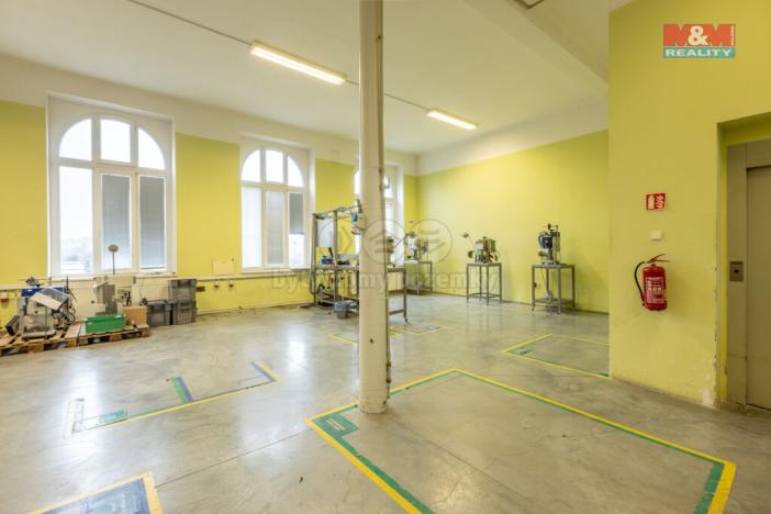 Prodej výrobních prostor, Rumburk - Rumburk 1, Komenského, 2387 m2