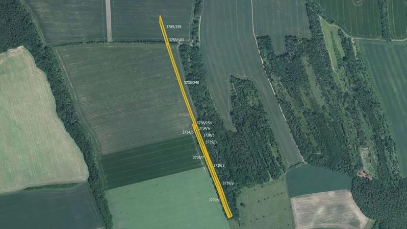 Prodej pole, Hluk, 18210 m2