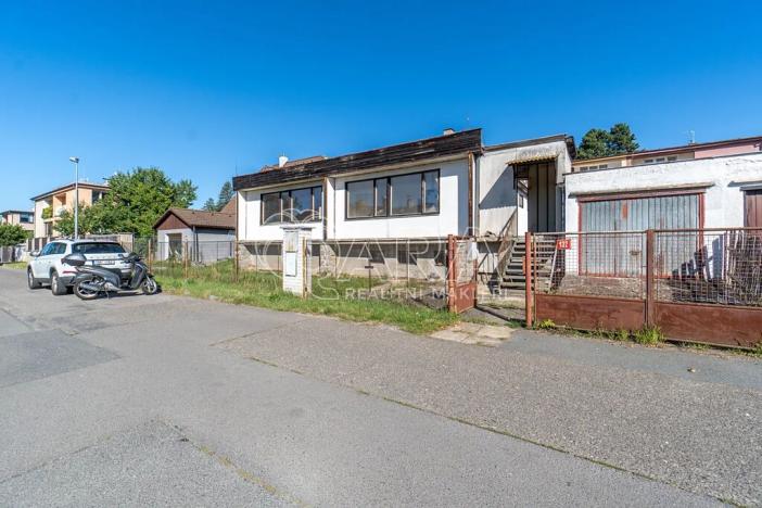 Prodej rodinného domu, Praha - Točná, Na Stráňkách, 120 m2