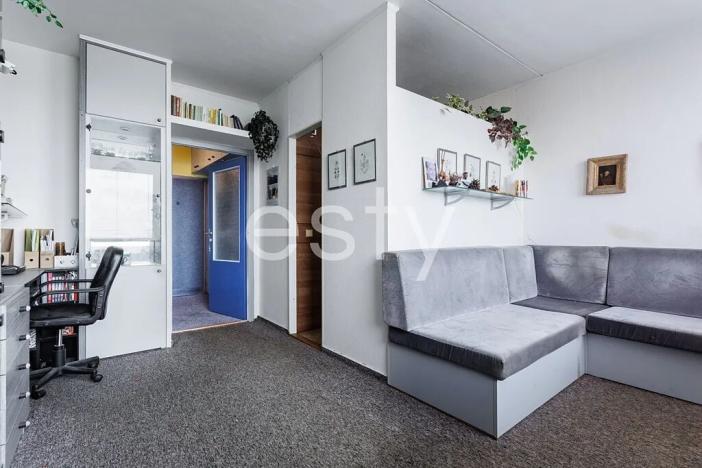 Prodej bytu 2+kk, Praha - Modřany, Vokrojova, 44 m2
