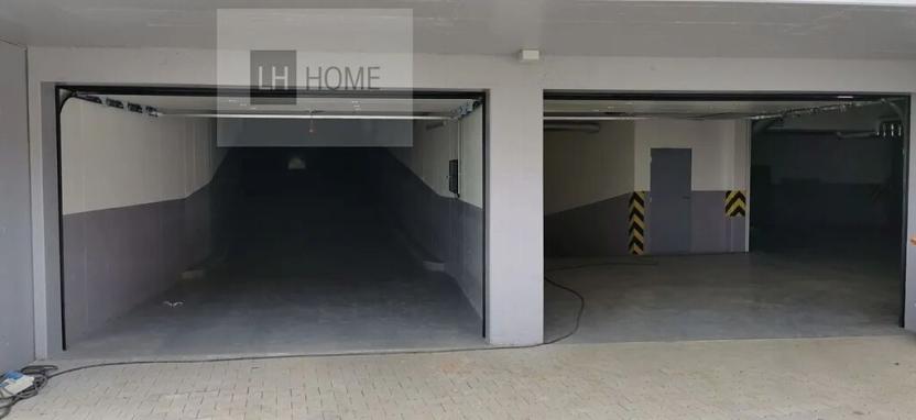 Prodej garážového stání, Karlovy Vary, 14 m2