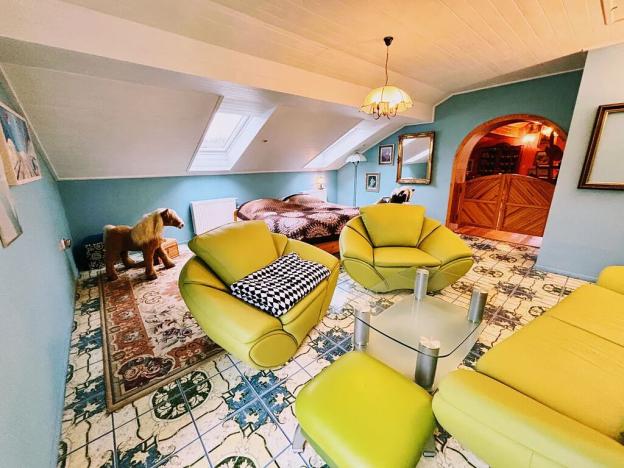 Prodej vily, Český Šternberk, 962 m2