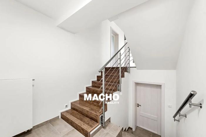 Pronájem rodinného domu, Kosoř, Školská, 380 m2