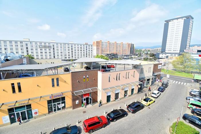 Pronájem bytu 2+kk, Chomutov, Žižkovo náměstí, 59 m2