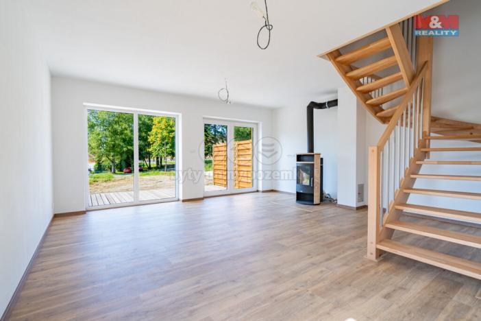 Prodej činžovního domu, Černá v Pošumaví - Bližná, 249 m2