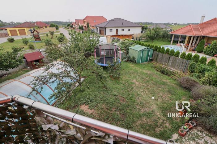 Prodej rodinného domu, Božice, 233 m2