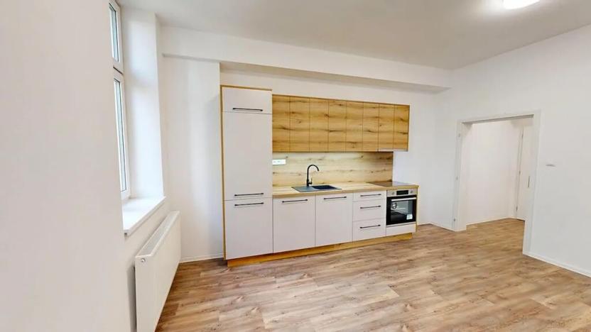 Pronájem bytu 2+kk, Žirovnice, Havlíčkovo náměstí, 39 m2
