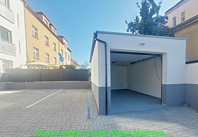 Pronájem garáže, Praha - Motol, Na Homolce, 21 m2